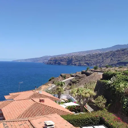 En Plena Costa De * Puerto de la Cruz (Tenerife)