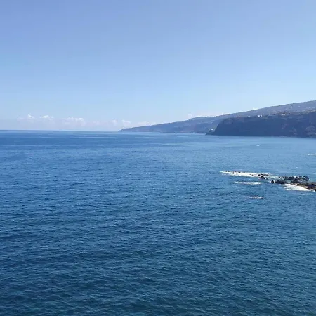 En Plena Costa De Puerto de la Cruz (Tenerife)