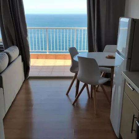 En Plena Costa De * Puerto de la Cruz (Tenerife)