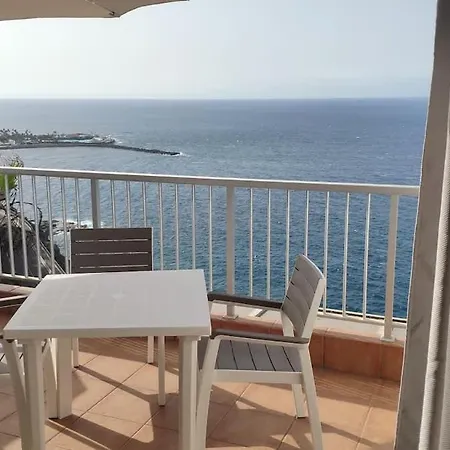 En Plena Costa De Puerto de la Cruz (Tenerife)