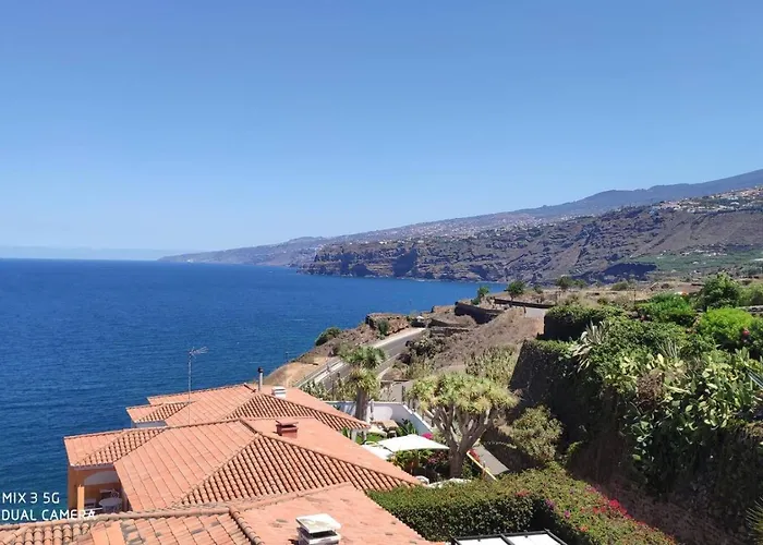 En Plena Costa De * Puerto de la Cruz (Tenerife)