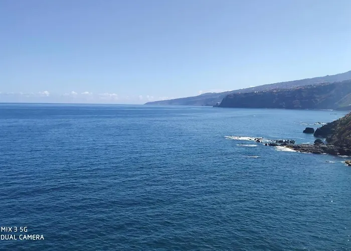 En Plena Costa De Puerto de la Cruz (Tenerife)